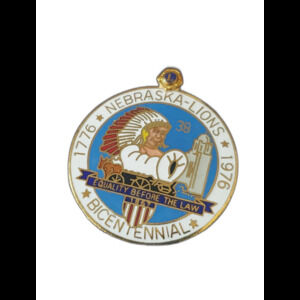 VTG Nebraska Native Chief Pinback Lions Club Bicentennial 1776 Brooch Badge
